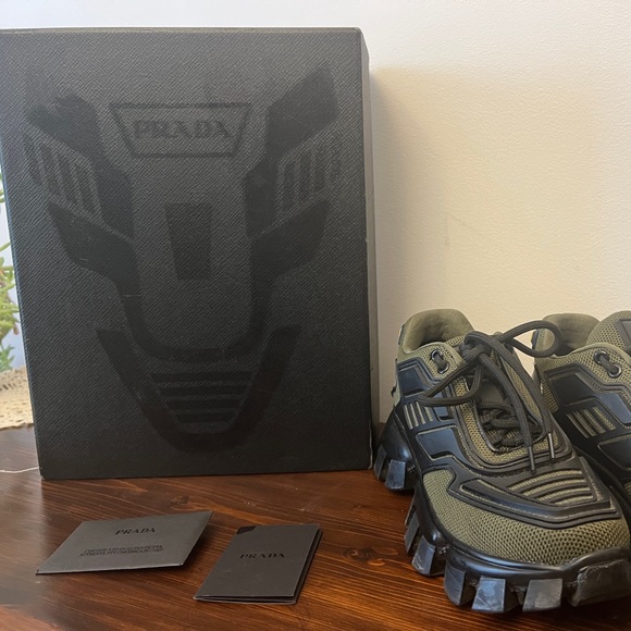 Prada Cloudbust Thuder Sneaker. Womens 8 - Picture 5 of 5